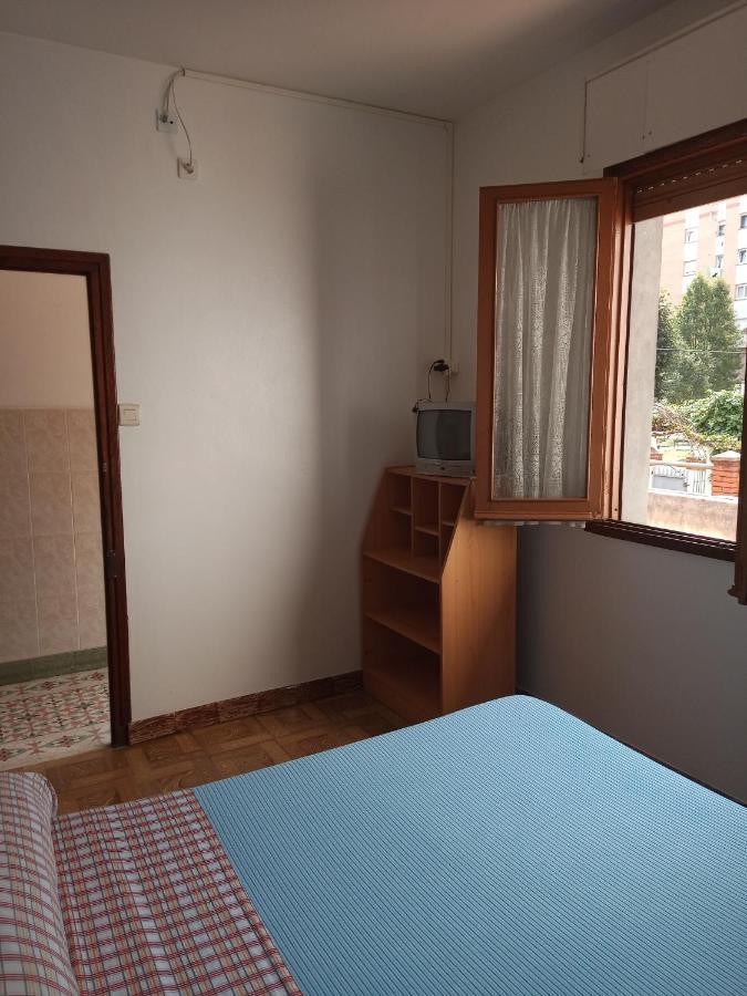 Pension Los Pinos Gijón Exterior foto