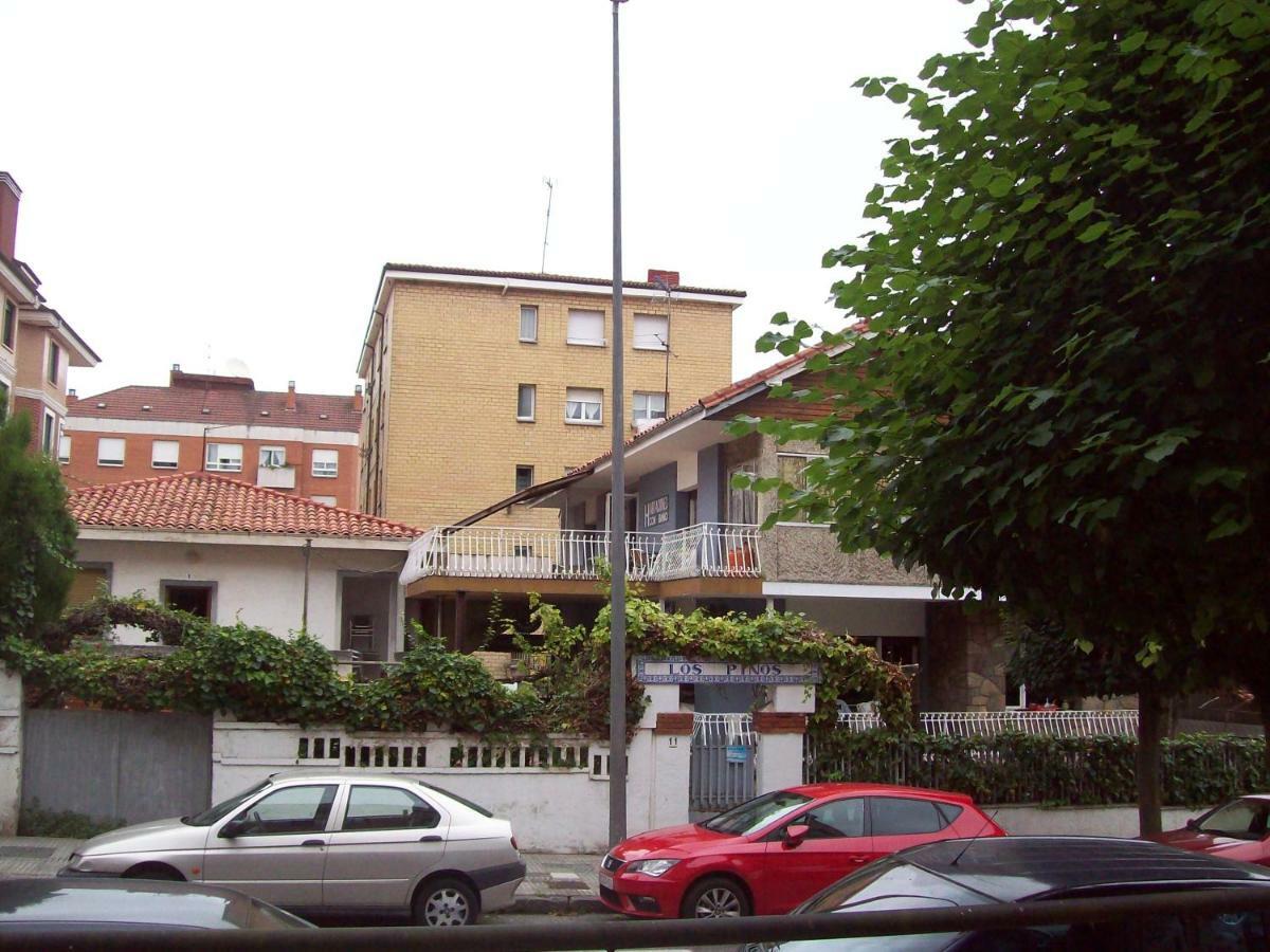 Pension Los Pinos Gijón Exterior foto
