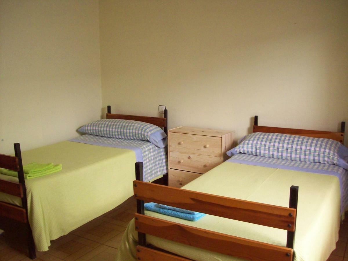Pension Los Pinos Gijón Exterior foto
